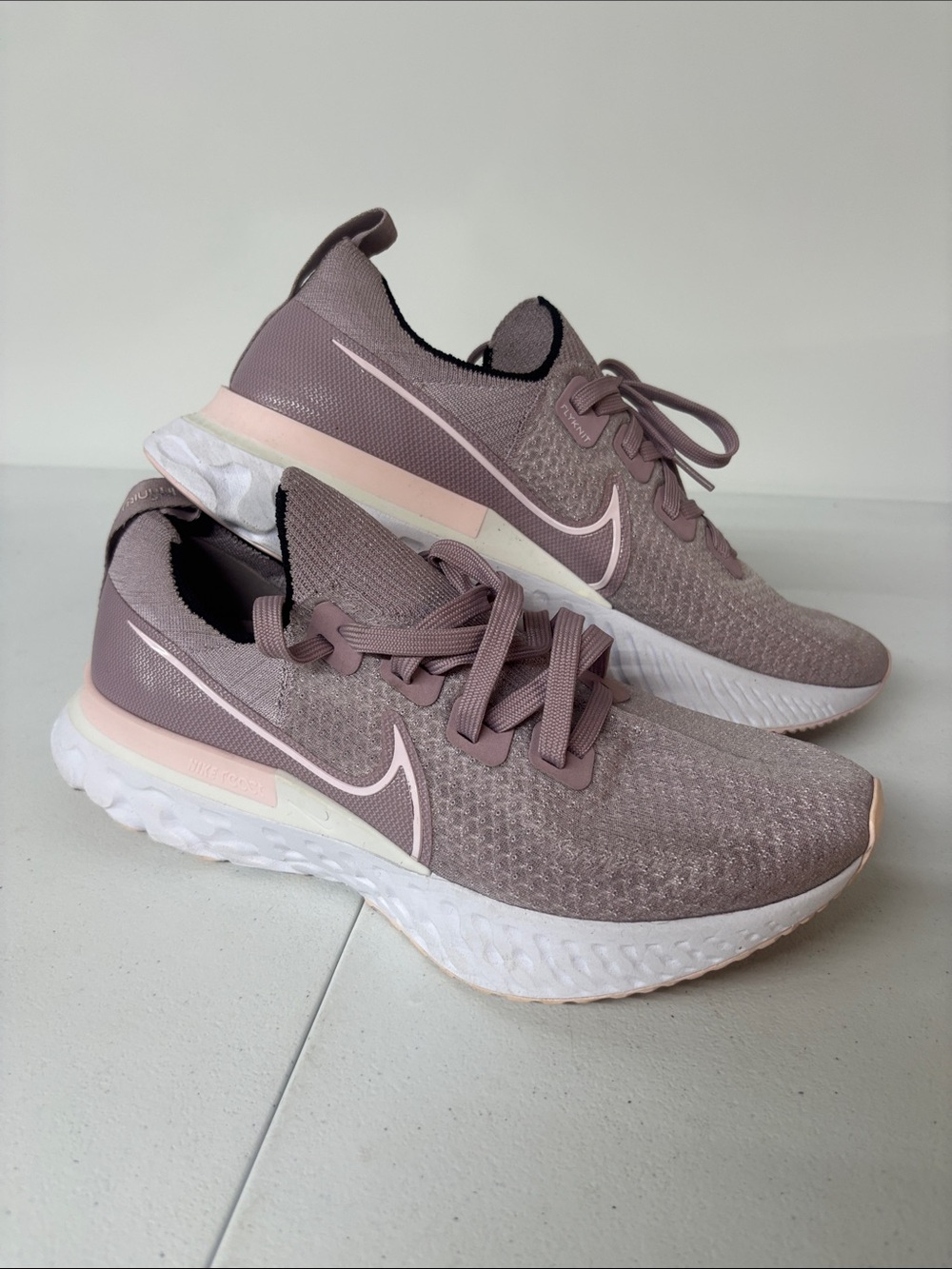 Nike Women's Running Shoes - Mauve with Light Pink Accents